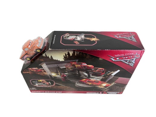 SMOKEY'S SERVICE STOP PLAYSET(2017)