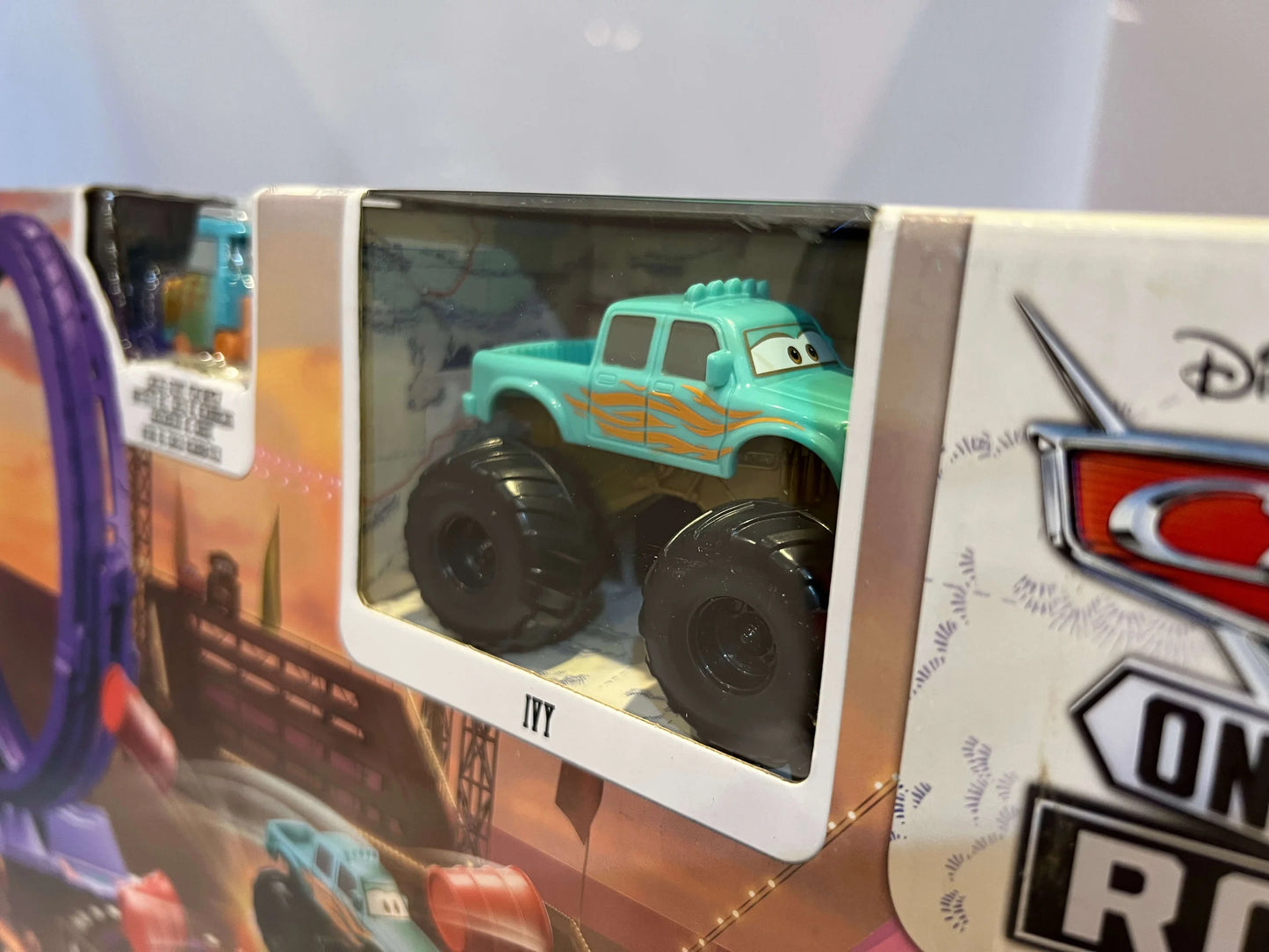 SHOWTIME LOOP PLAYSET(ON THE ROAD)