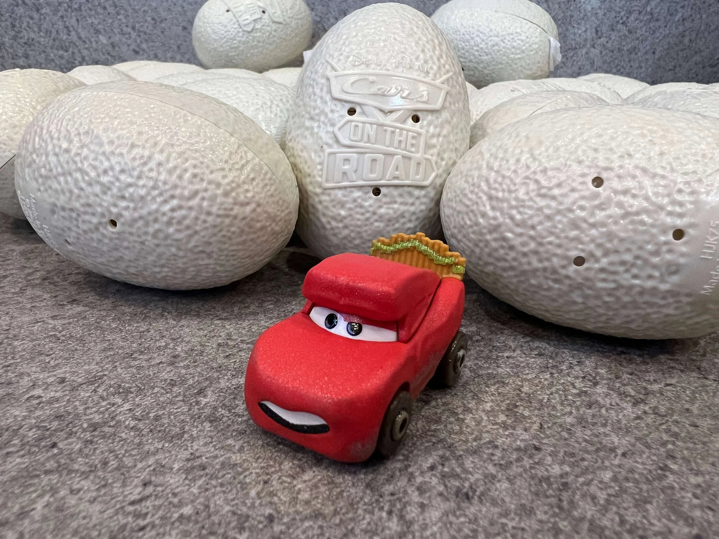 【中身は届いてからのお楽しみ ミニレーサーズ】DINO-EGGS(ON THE ROAD 2023)
