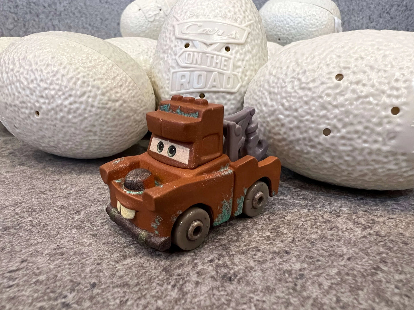 【中身は届いてからのお楽しみ ミニレーサーズ】DINO-EGGS(ON THE ROAD 2023)