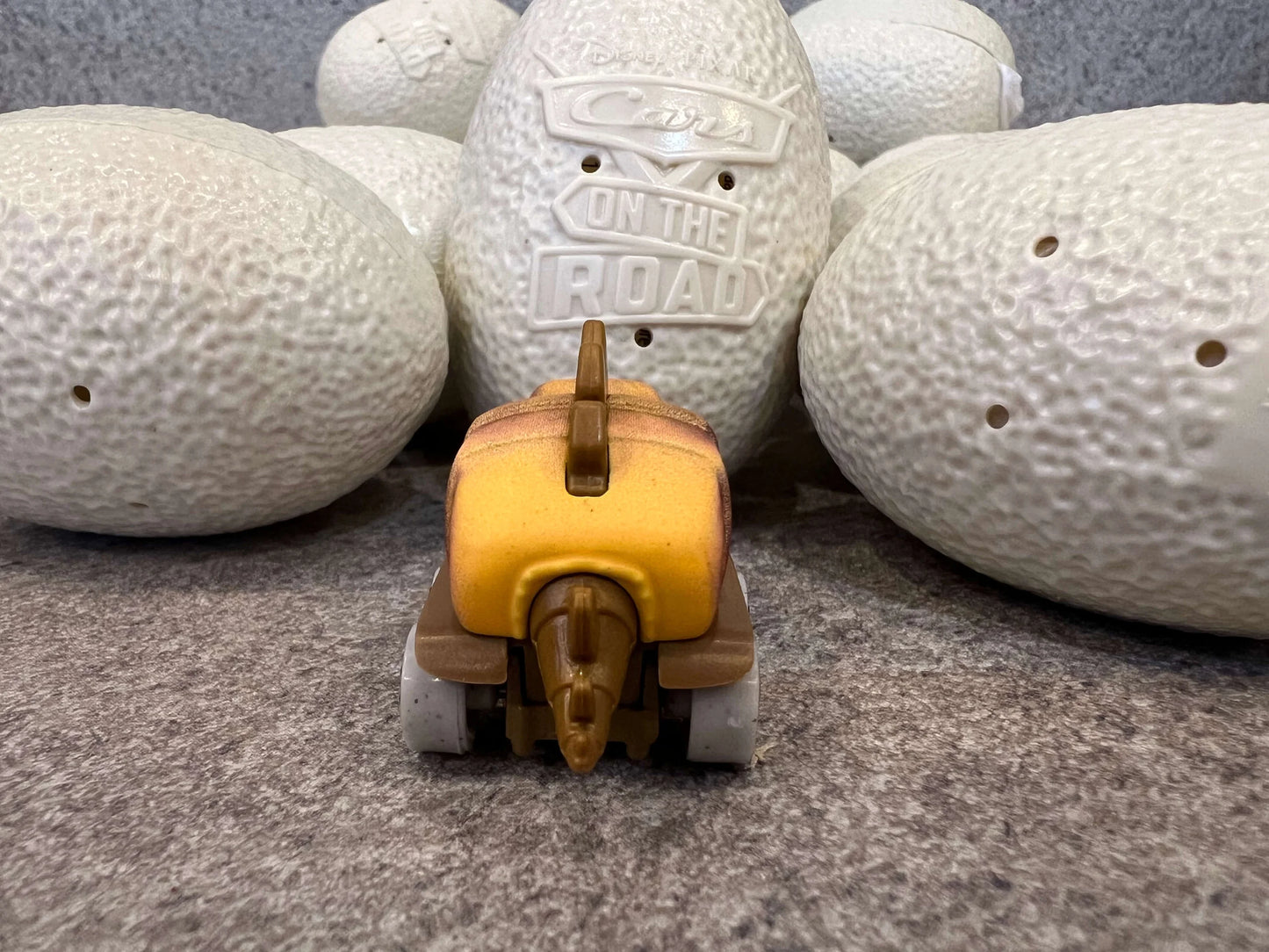 【ミニレーサーズ】DINO-EGGS クアドラトルコサウルス(ON THE ROAD 2023)