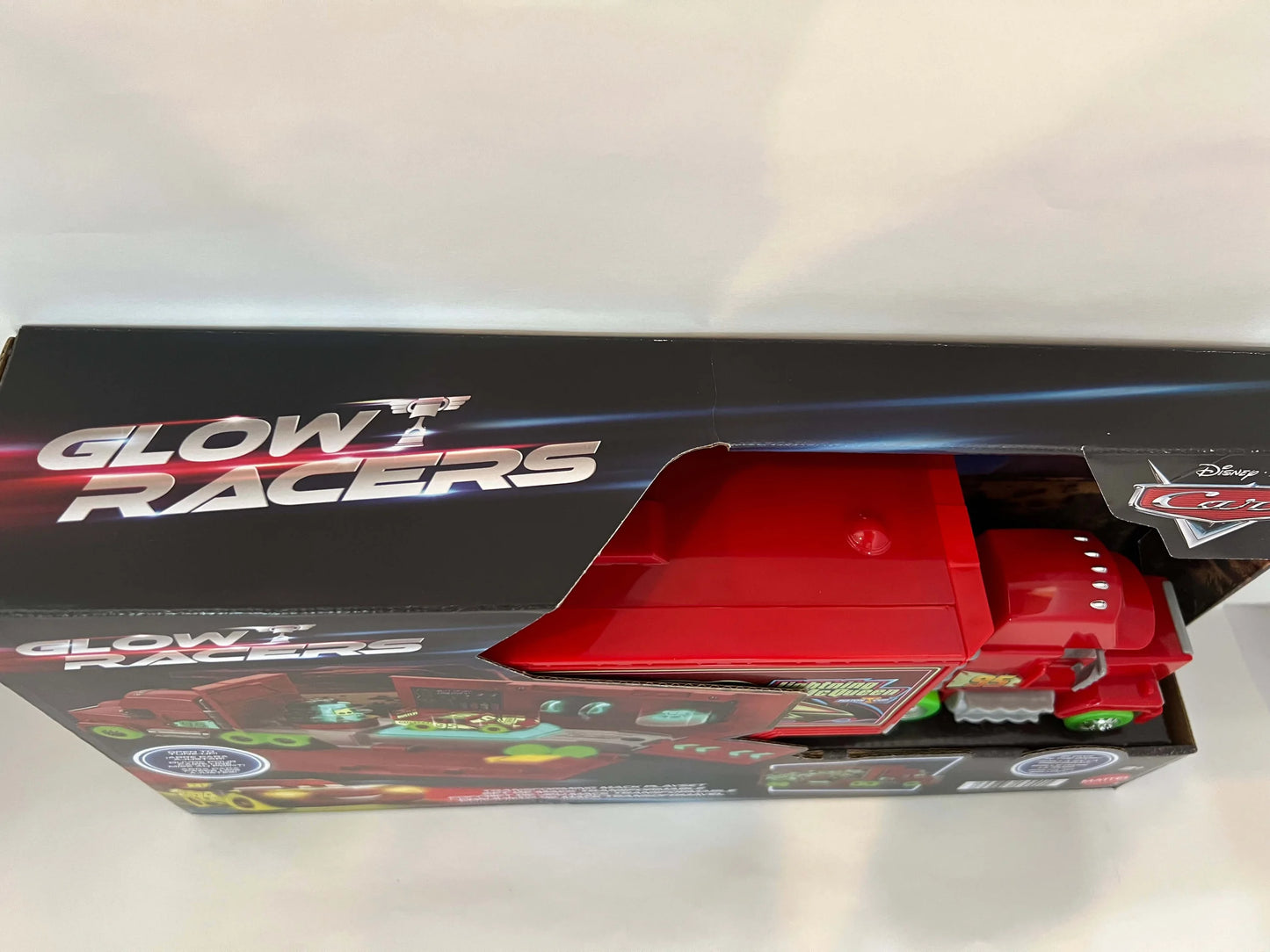 【GLOW RACERS】TRANSFORMING MACK PLAYSET(2023)