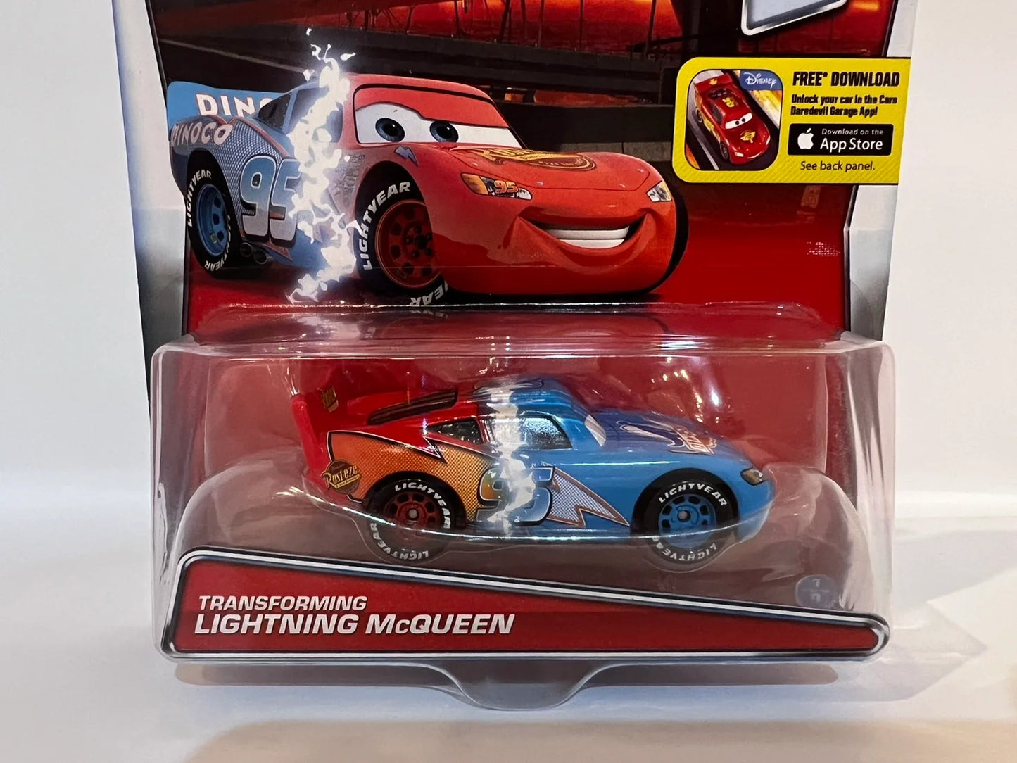 TRANSFORMING LIGHTNING McQUEEN(2016)