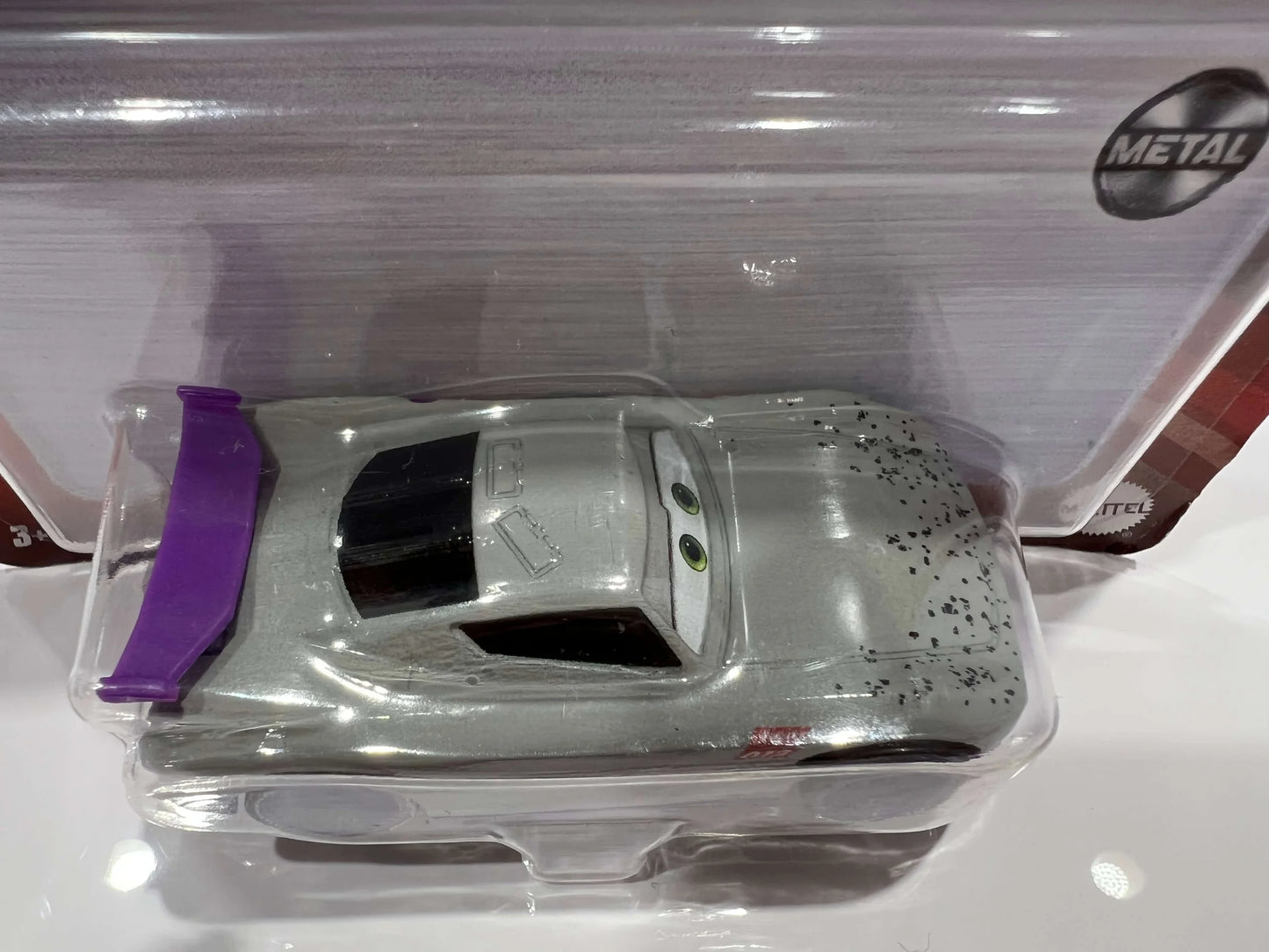 KURT WITH BUG TEETH(2022)