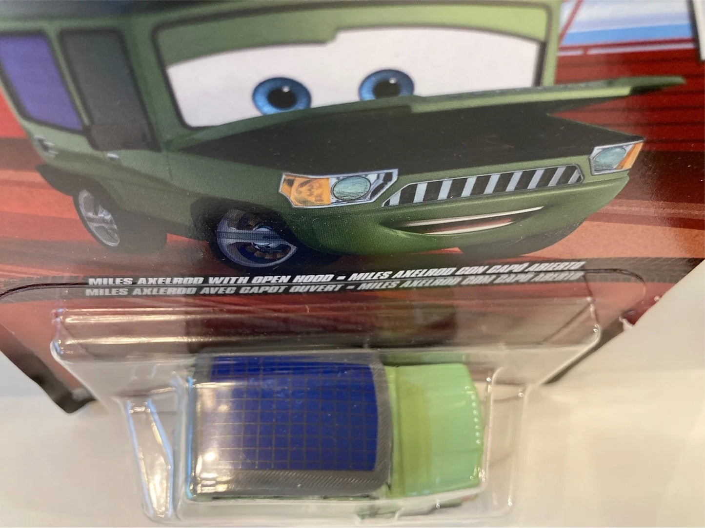 MILES AXELROD WITH OPEN HOOD(2023)