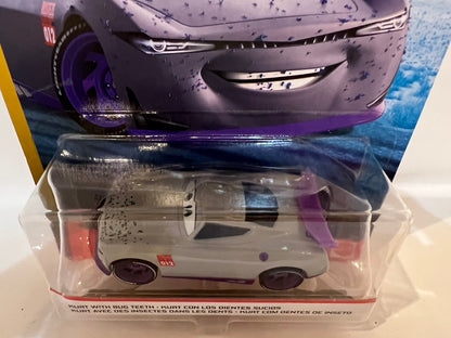 KURT WITH BUG TEETH（2020）