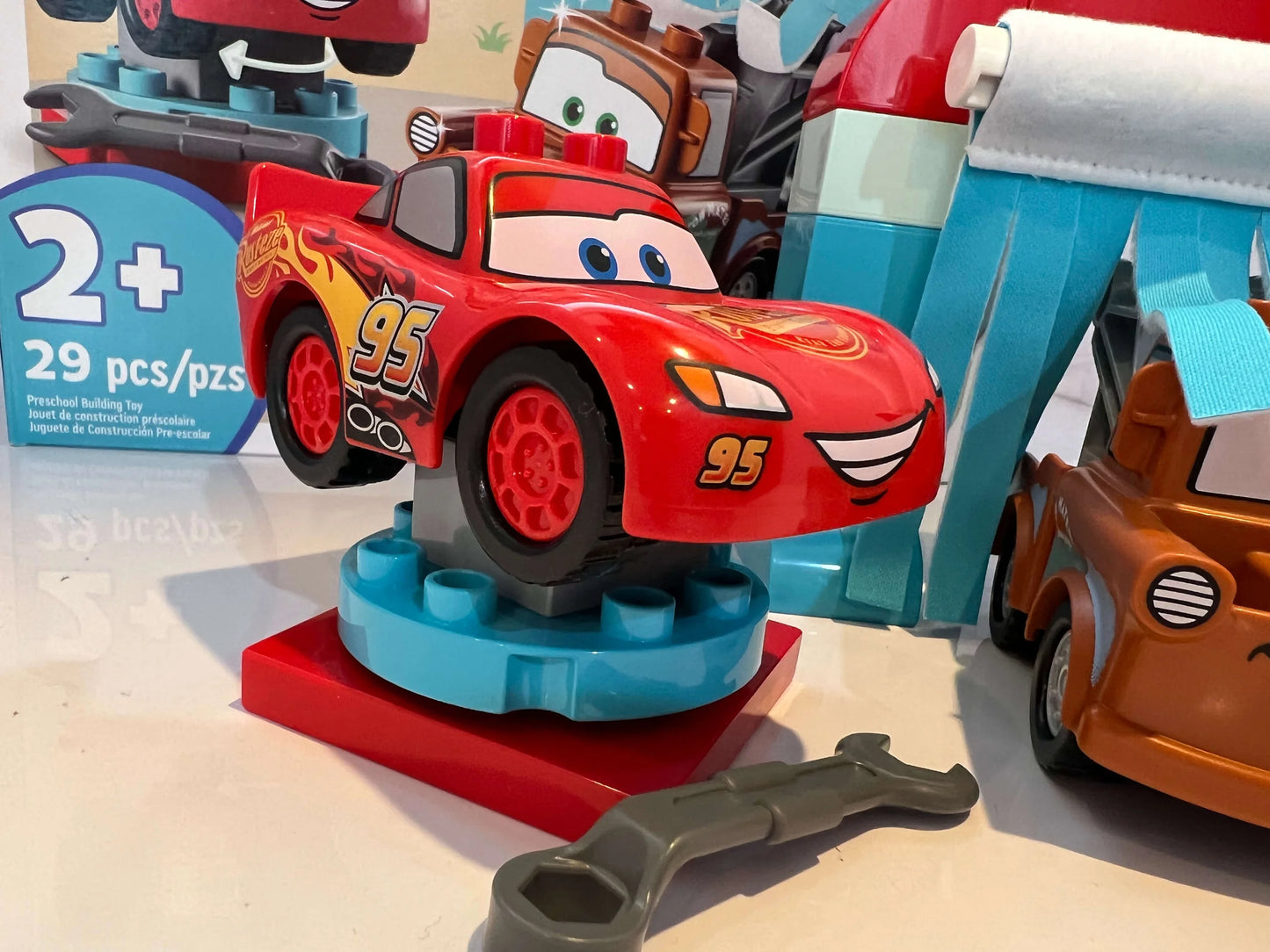 【LEGO】LIGHTNING McQUEEN & Mater's Car Wash Fun プレイセット